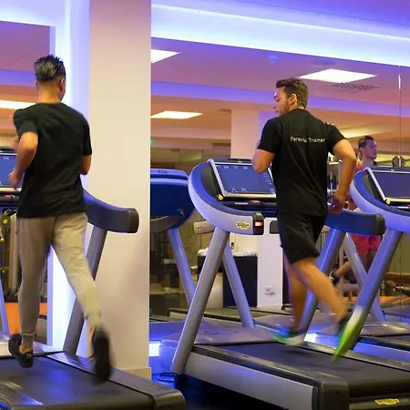 Hotel Leonardo Royal Promenade 4*