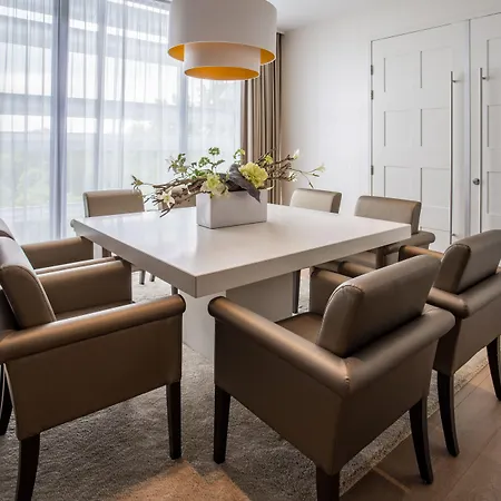 Hotel Leonardo Royal Promenade 4*