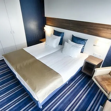 Hotel Leonardo Royal Promenade 4*