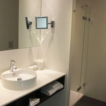 Leonardo Royal Promenade Hotel