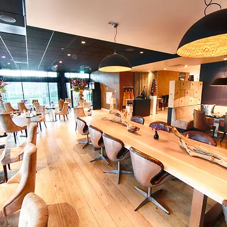 Hotel Leonardo Royal Promenade 4*