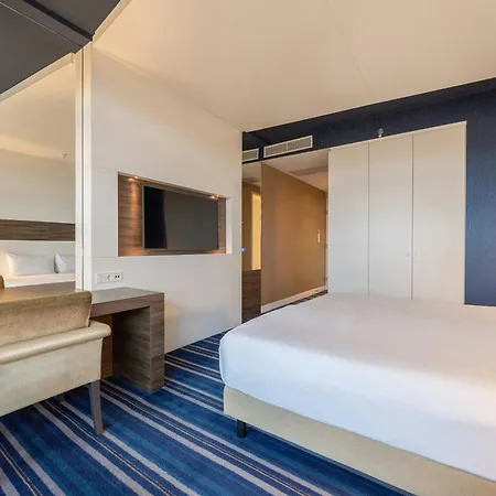 Hotel Leonardo Royal Promenade