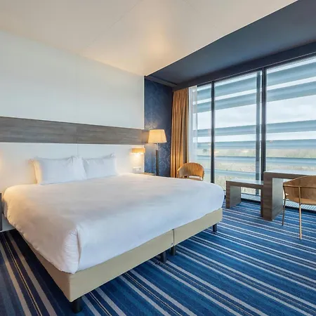 Hotel Leonardo Royal Promenade 4*