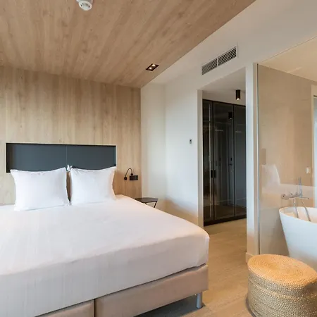 Leonardo Royal Promenade Hotel 4*