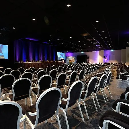 Leonardo Royal Promenade Hotel