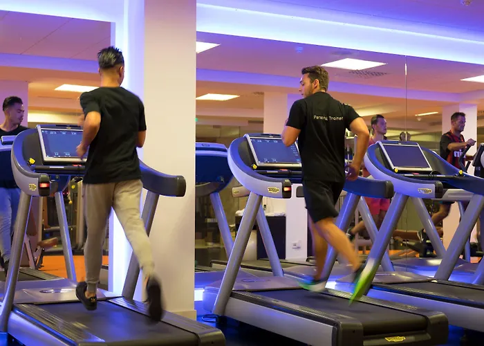 Отель Leonardo Royal Promenade 4*