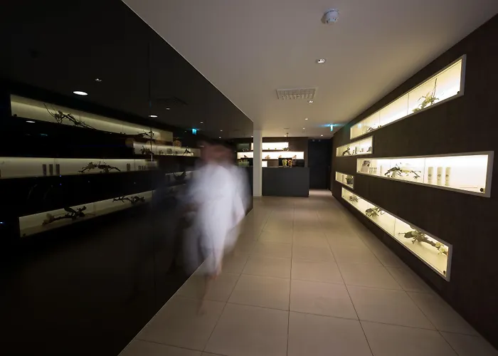 Отель Leonardo Royal Promenade