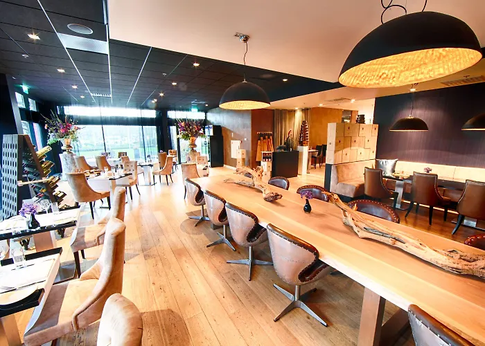 Hotel Leonardo Royal Promenade 4*