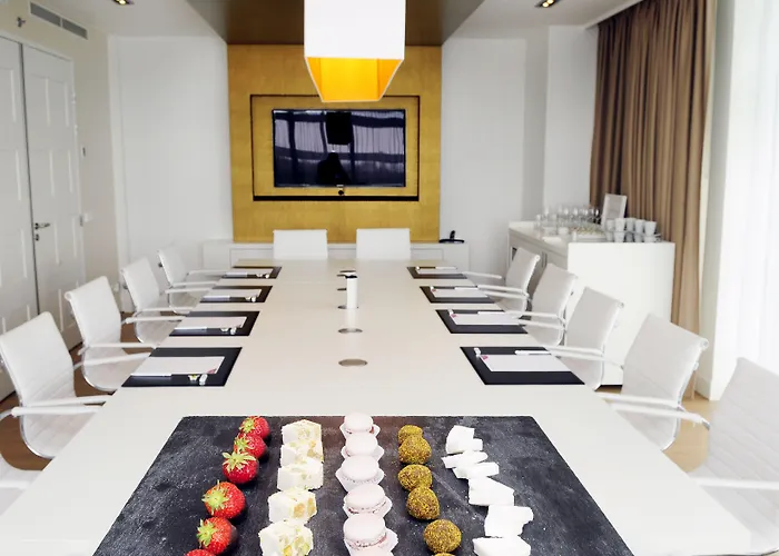 Leonardo Royal Promenade