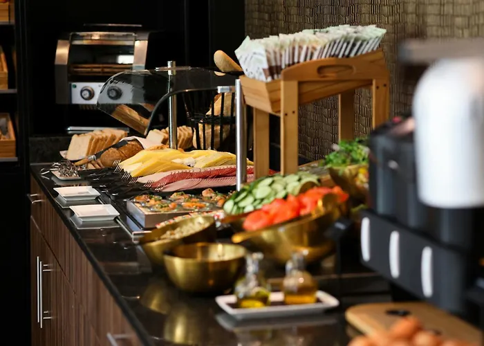 Leonardo Royal Promenade Отель 4*