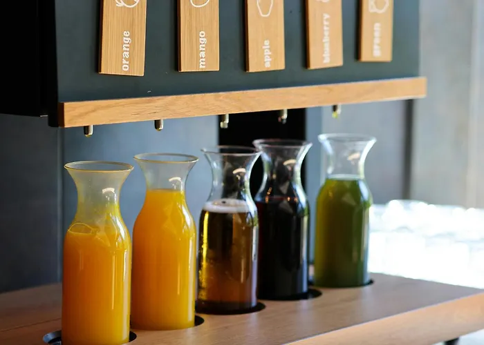 Отель Leonardo Royal Promenade 4*