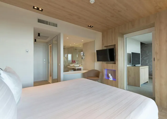 Leonardo Royal Promenade 4* Гаага