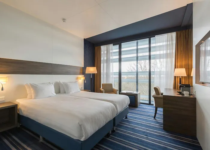 Szálloda Leonardo Royal Promenade 4*