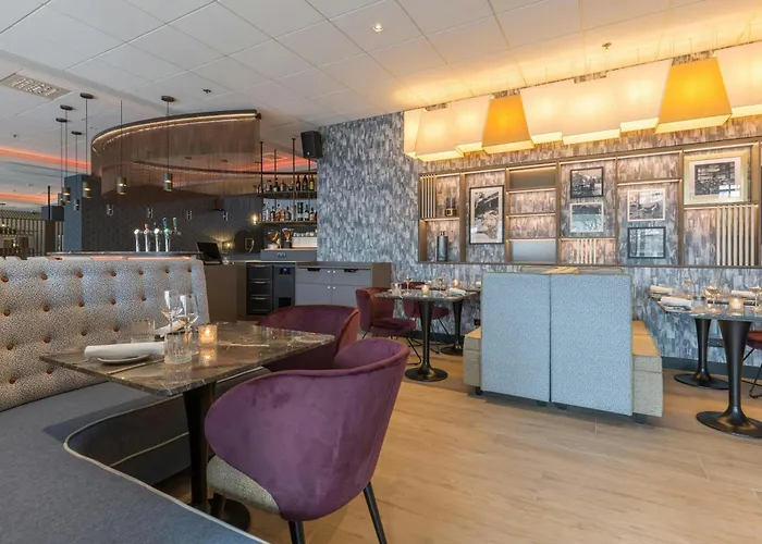 Отель Leonardo Royal Promenade 4*