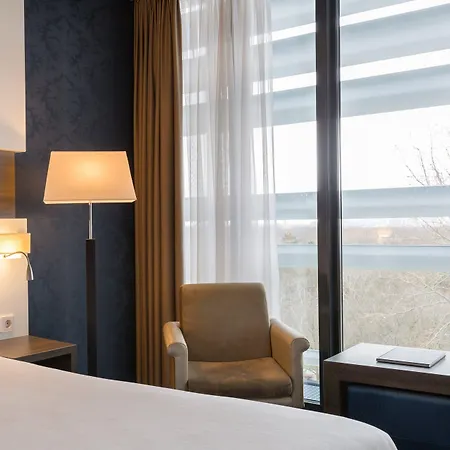 Leonardo Royal Promenade