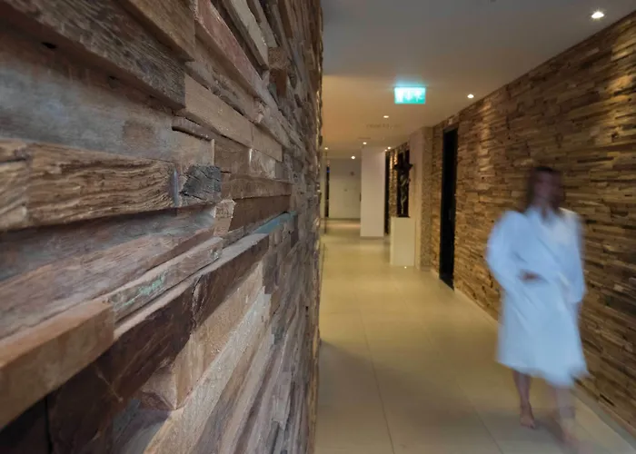 Leonardo Royal Promenade 4*